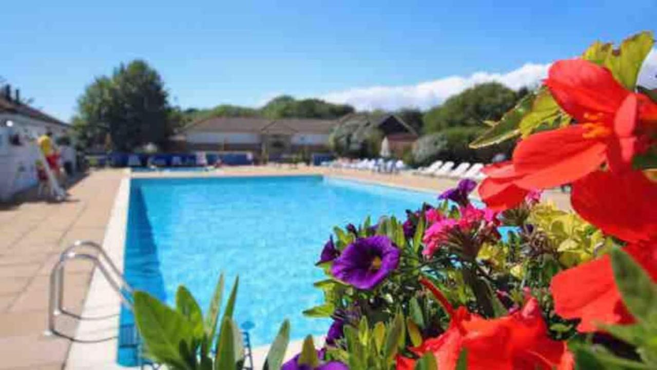 Heavenly Haven Hotel Lymington Buitenkant foto