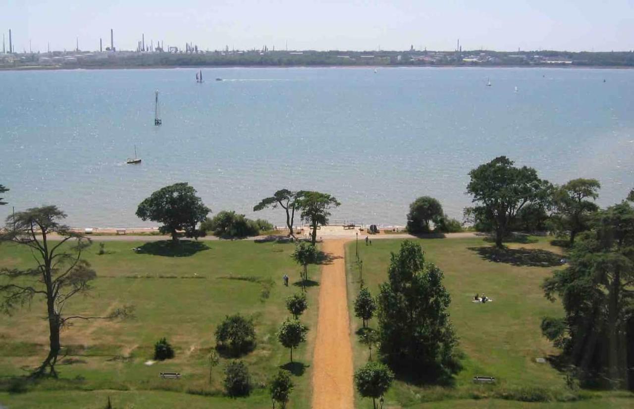 Heavenly Haven Hotel Lymington Buitenkant foto