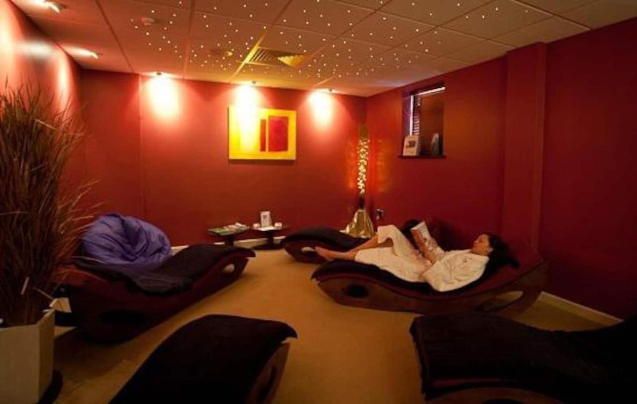 Heavenly Haven Hotel Lymington Buitenkant foto
